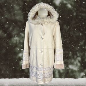 Elegant Cream Hooded Teddy Jacket with Faux Fur